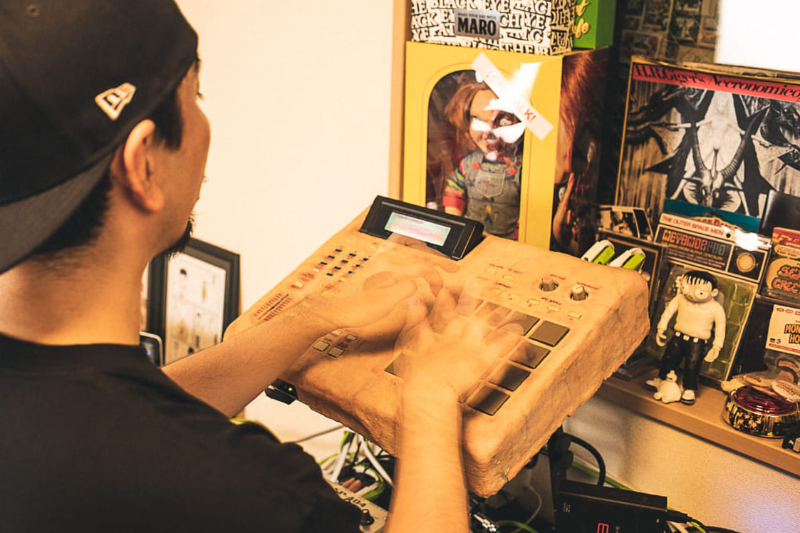 dooooインタビュー。“人肉MPC？CreativeDrugStoreのDJ？” 9枚のヴァイナルと使用機材でアーティスト像を紐解く
