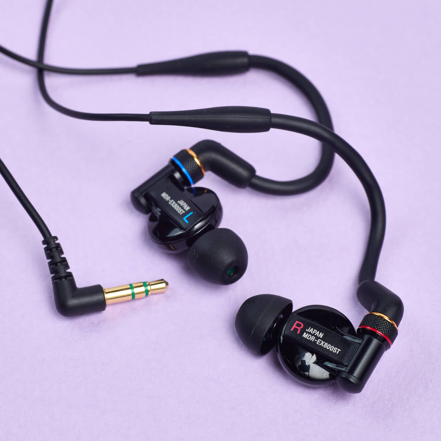 【2024年最新レビュー】MIX師がおすすめする音楽制作用イヤホン10選 | plug+（ぷらぷら）