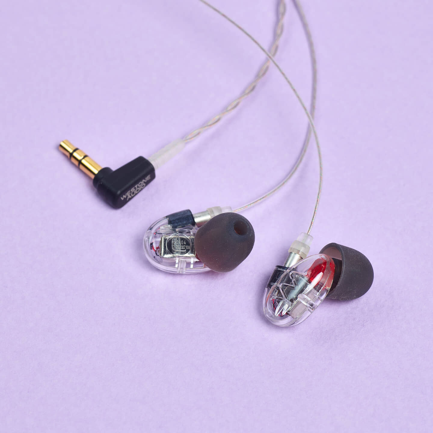 【2024年最新レビュー】MIX師がおすすめする音楽制作用イヤホン10選 | plug+（ぷらぷら）